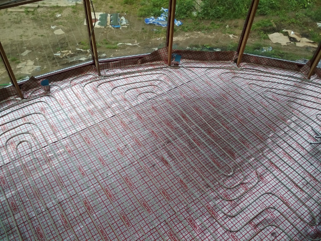 Немного отопления и внутренней отделки Z14 в Сысерти