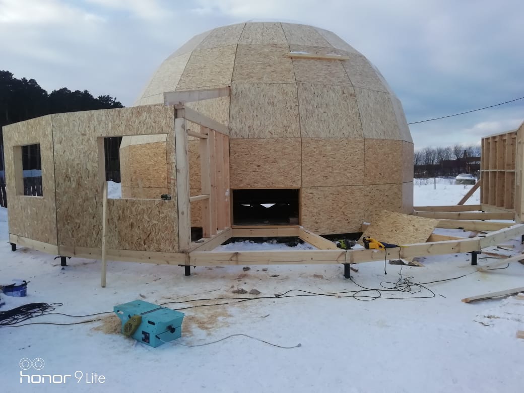 Купольный дом с каркасным пристроем