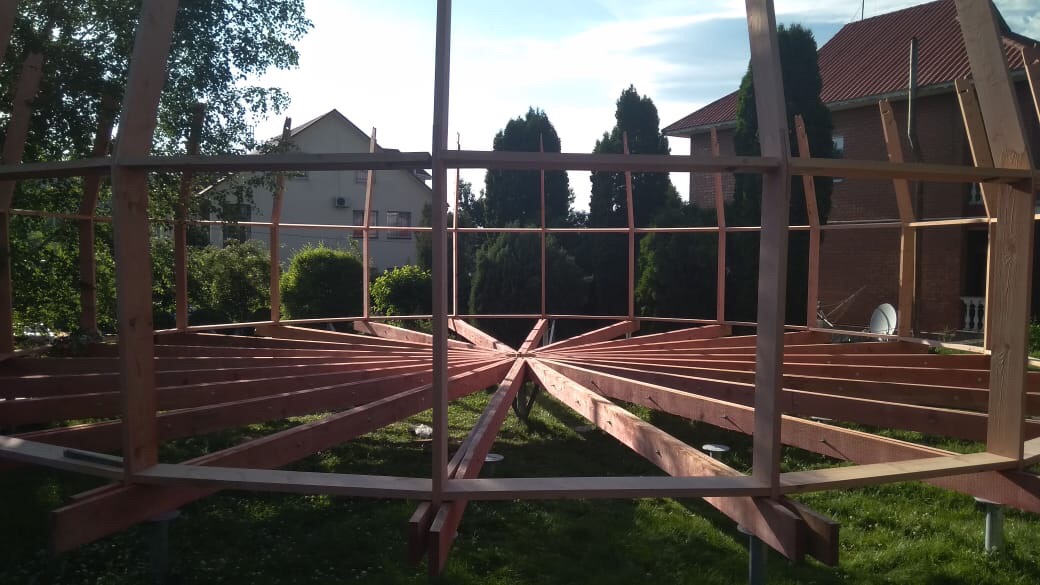 Дилер в Казахстане приступил к сборке купольного дома Z12