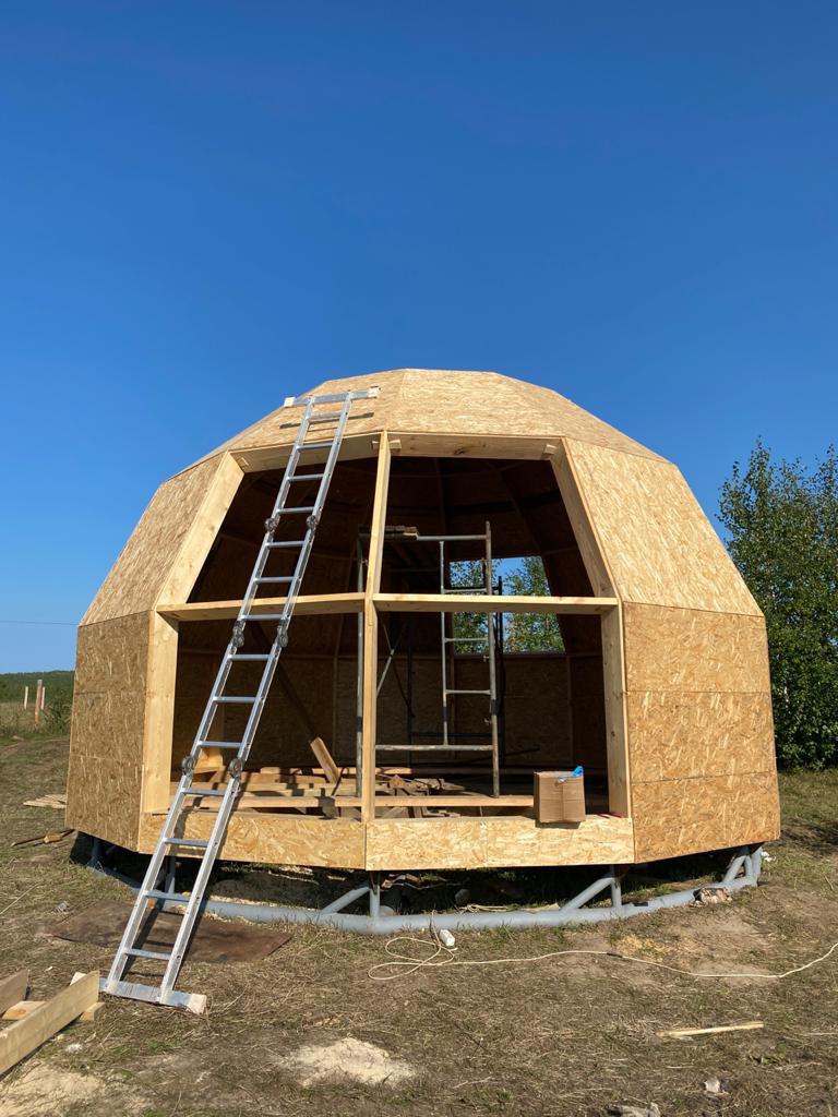 У нас строится сейчас 7 домиков Добросфера: